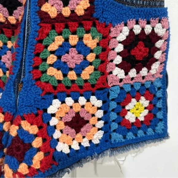 FARM Rio Colorful Crochet Women Shorts - Picture 6 of 9